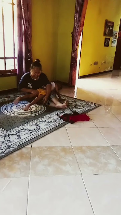 antri Mbah Koti ngurut pagi ini