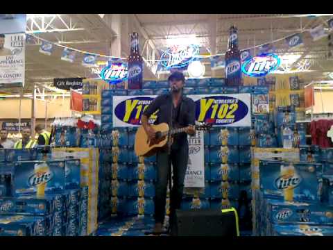 Luke Bryan sings at Wal-Mart in Hastings, Ne 2