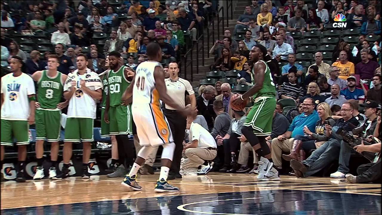 The greatest shot that didn't count: Crowder's full-court heave