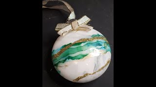 Easy DIY Christmas ornaments created with Alcohol inks and glitter. Part 1