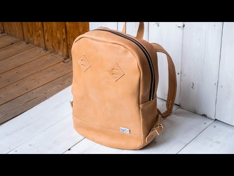 making-a-leather-zip-top-backpack---horween-natural-essex