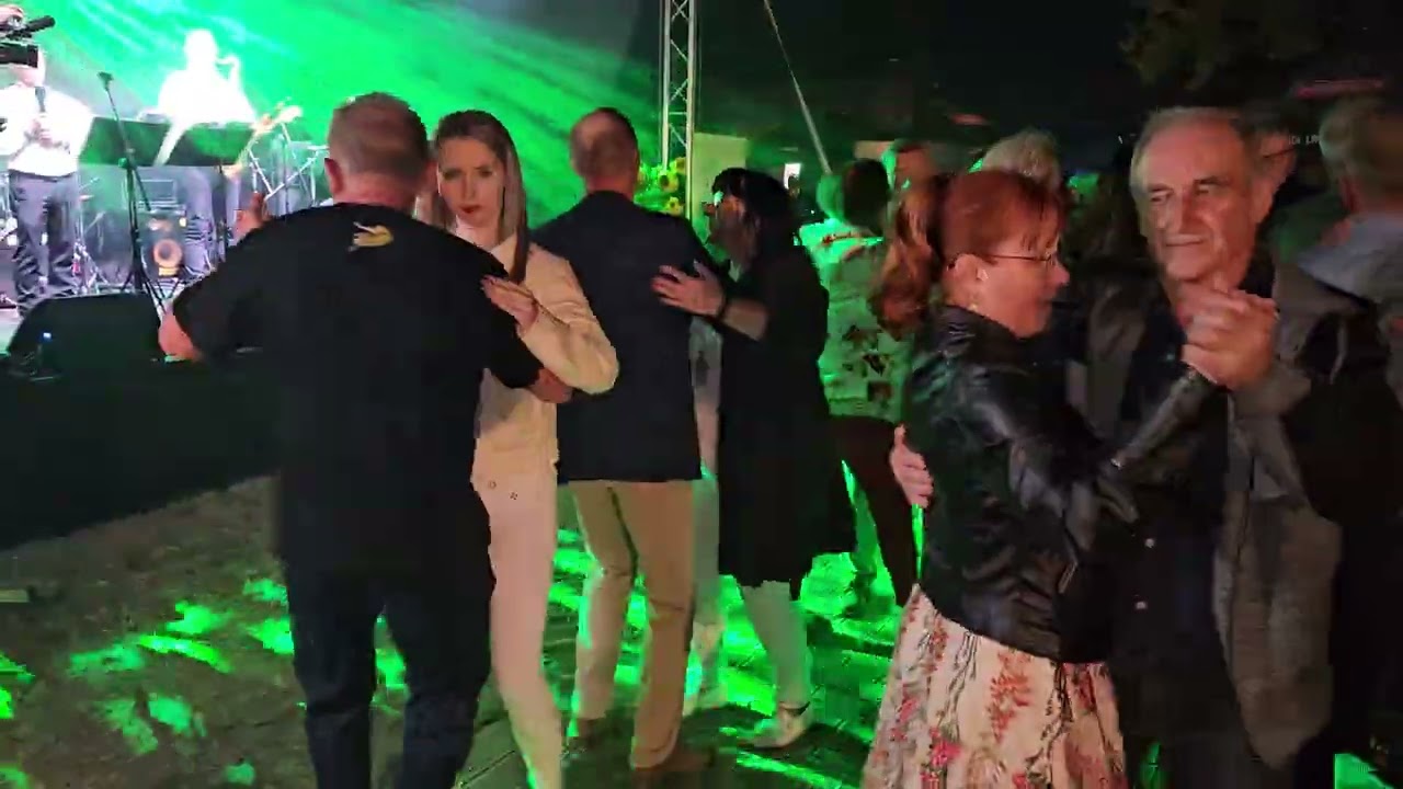 Nowa piosenka kapeli Stąporkowskiej i cudny śpiew Sebastiana.