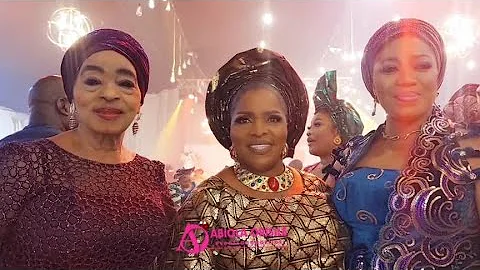 SEE HOW SISI ABAH FOLAWIYO ROCK LAGOS PARTY WITH ABIKE DABIRI @ LATE MRS SOGUNRO 1 YEAR REMEMBRANCE