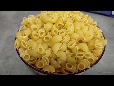 Video: Nido De Pasta Con Carne Picada En Una Olla De Cocción Lenta