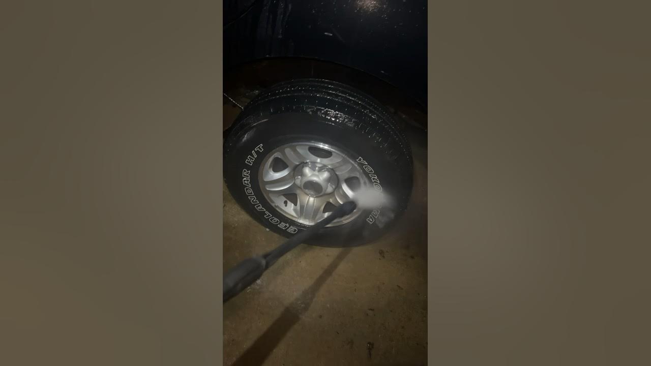 Napa Black Max Degreaser cleaning up some wheels automobile degreaser detailing wheelcleaner