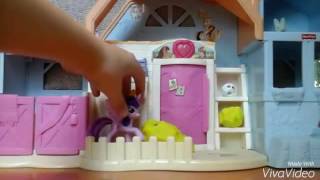 Farm playdoh suprize eggs with help from my little pony twilight sparkle