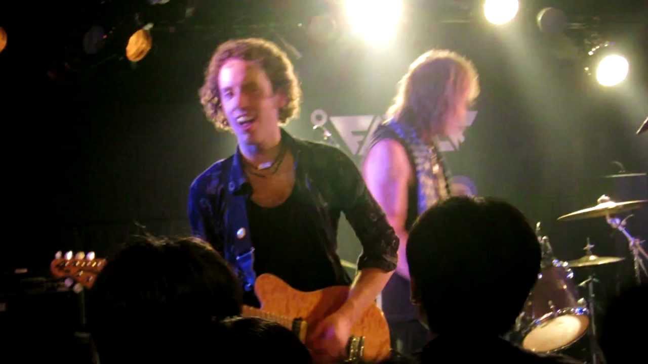LEAF HOUND / STAGNANT POOL ～Live in Japan 2012 ～ (HD) YouTube