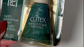 復活:1983年 Cutex Mean Green - フラッシュダンスにインスパイアされた「ポップポリッシュ」コレクション