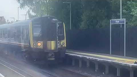 SWR class 444 007 coming into Poole siding