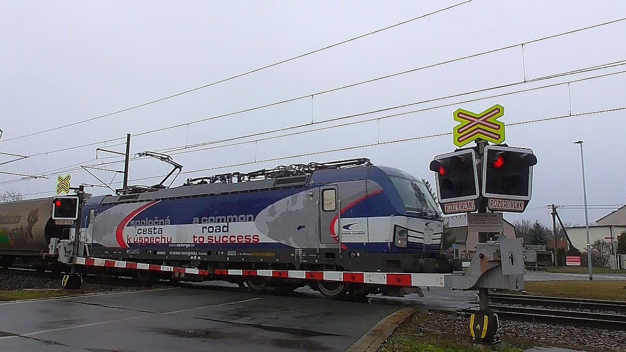 Železniční přejezd (AŽD 97) Pardubice-Slovany ul. Dašická - 23.2.2020