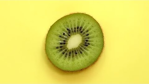Kiwi Slice Rotating Stock Video