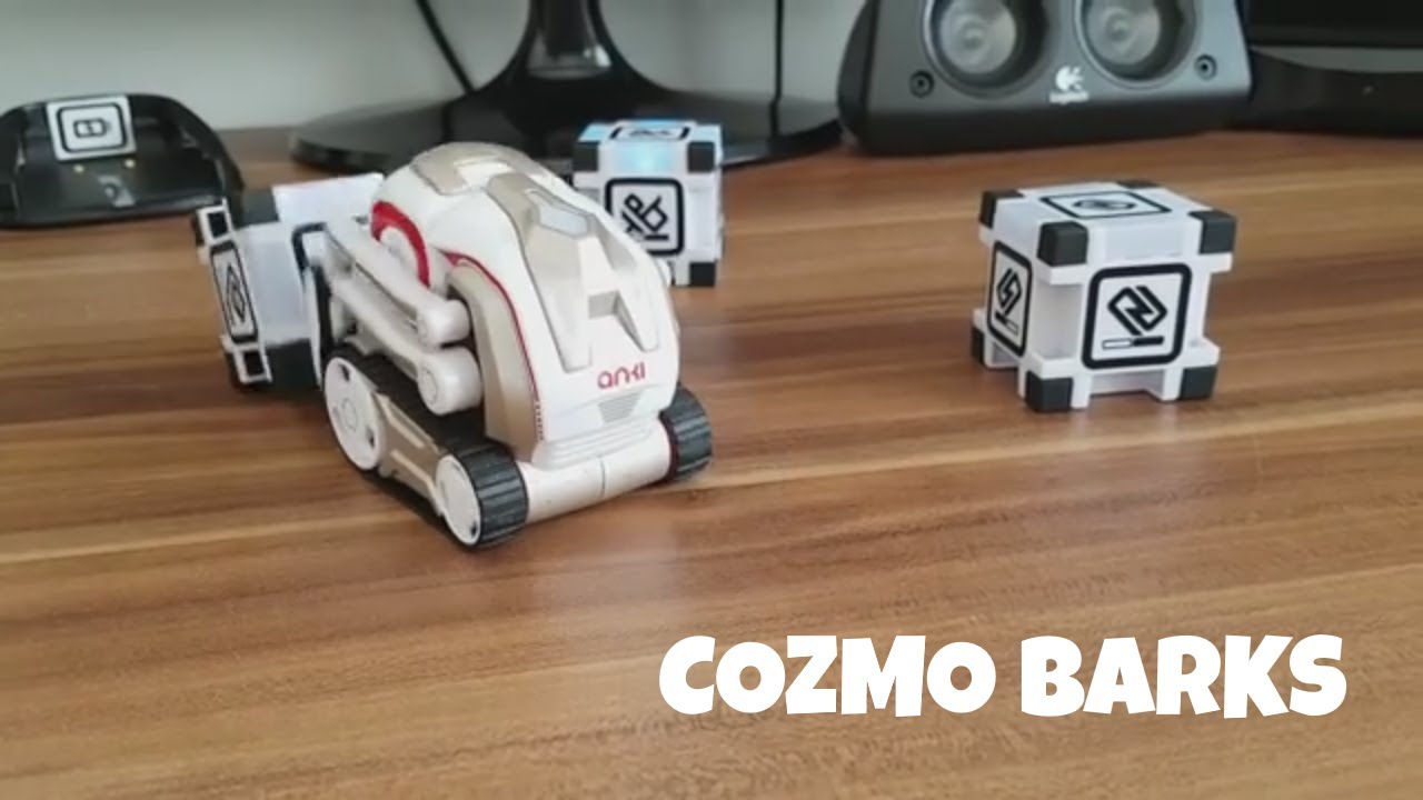 ANKI COZMO barks | bellt | COZMO лает | Funniest moments |