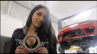 MI PRIMER VIDEO EN ESPAÑOL !! // MICKBETH EN EL GARAJE
DEDICATED TO MY MOM, I LOVE YOU AND HAPPY BIRTHDAY
hola a todos mi nombre es mickbeth y este es mi primer video en español. Quería hacer este video para mi madre, ya que ella ve todos mis videos pero no entiende. Su cumpleaños es la semana que viene y quería sorprenderla con un video. mamá te amo y te deseo muchos más cumpleaños.
To anyone watching in English, I wanted to surprise my mother for her birthday with a video in Spanish as she does not understand any of my videos but she still watches them all. I love her very much and I hope my Spanish speaking fans will like this too!
In this video I replaced the rear main seal on the 350z and went back to OEM clutch kit in the hopes I can retrace my steps before the car got all its issues.
MI ONLY FANS : https://www.onlyfans.com/mickbeth
MI INSTAGRAM:
https://www.instagram.com/mickbeth
Want to cop some MICK MERCH?
https://www.mick-beth.com
For all business related info please email me at:
bookmickbeth@gmail.com MI PRIMER VIDEO EN ESPAÑOL !! // MICKBETH EN EL GARAJE