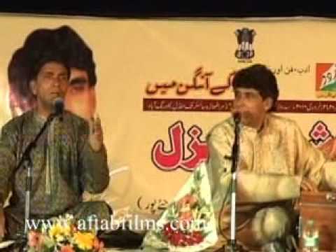 Aya tere dar par deevana Ahmed hussain Mohammed hu...