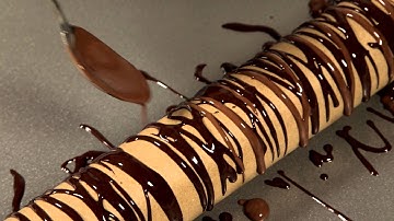 How to make chocolate drizzle decorations
