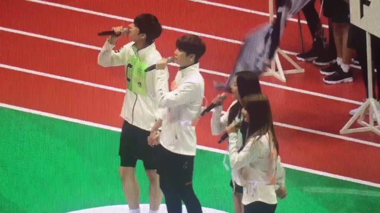 [FANCAM] 160829 VIXX Ken, GOT7 Youngjae, EXID Solji & TWICE Jihyo singing the open ceremony @ ISAC