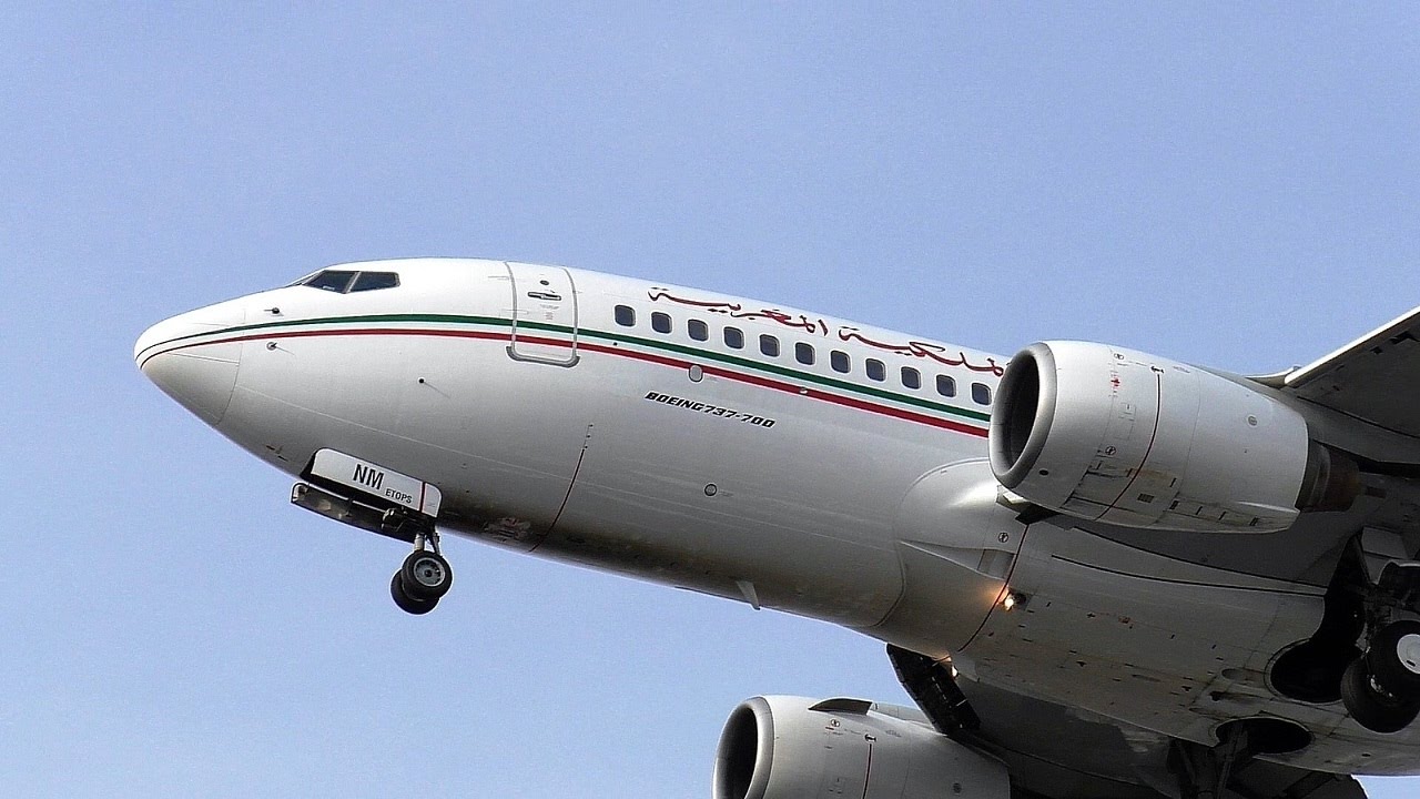 Royal Air Maroc Boeing 737-7B6 CN-RNM ETOPS AT 816 approaching at