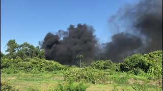 Fumaça cobre o céu de Tijucas; fogo deve ser próximo a Portobello