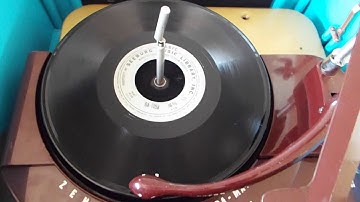 Zenith Cobra-Matic variable speed simi-automatic playing a 16 RPM record