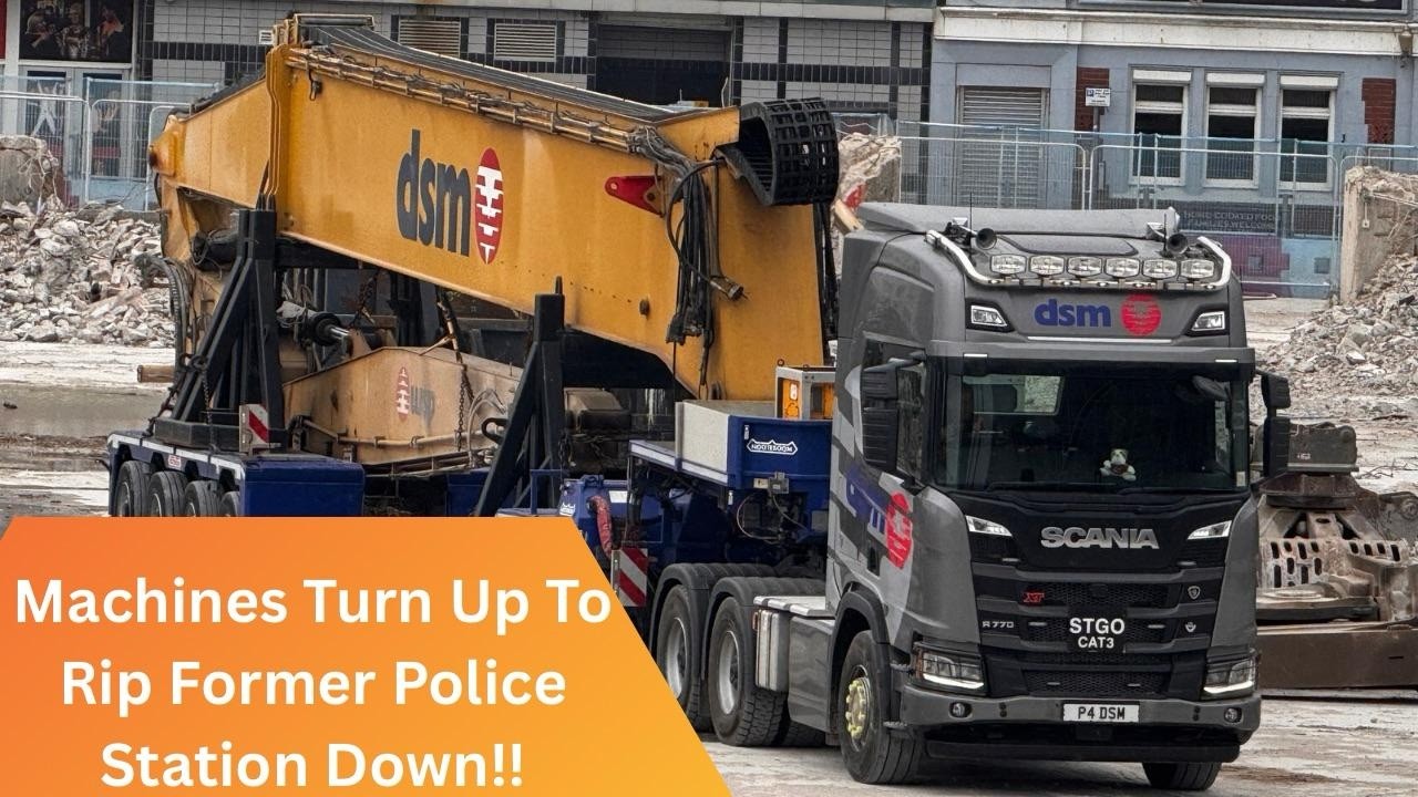 EPIC HUGE Machinery Arrives At Blackpool Courts As We Try The New 