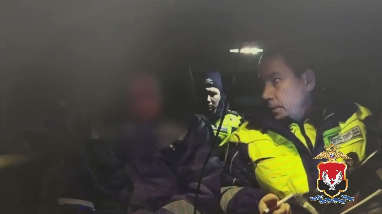 В Якшур-Бодьинском районе Удмуртии водитель, ранее лишенный ВУ, вновь остановлен бухим гаишниками.