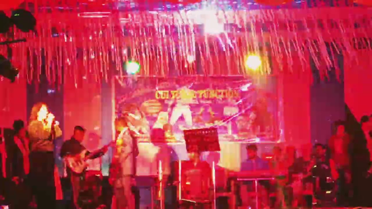 pardeci pardeci tu jananehi muje sorke mumor ke