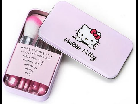 Review Bộ Cọ Trang Điểm Hello Kitty 7 Món