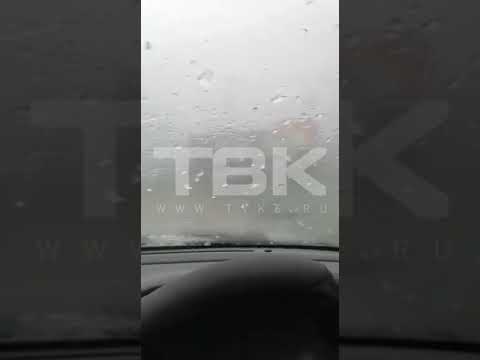 На Красноярск обрушился град