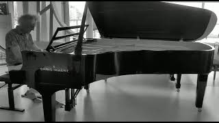 Non, je ne regrette rien.Edith Piaf, piano, Bernard Baert on a straight strung piano of Chris Maene.