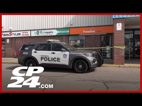 Police Investigating Cellphone Store Robbery In Etobicoke
