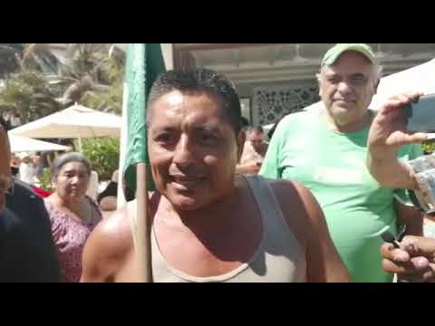 Con picnic masivo, protestan en Playa del Carmen para recordar que las playas son públicas. III