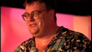 The Comedians: Simon Sands and the Urinal
