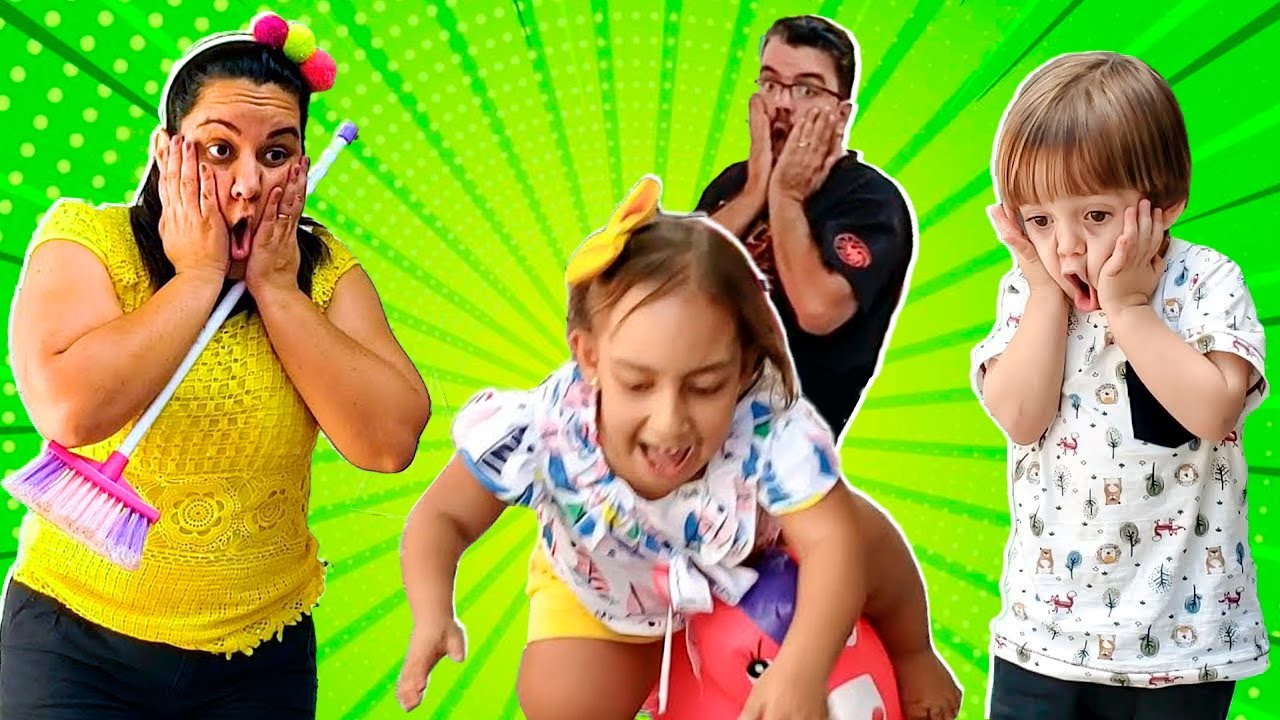 Boneca MC Divertida Música  A MC É DIVERTIDA Kids Song 