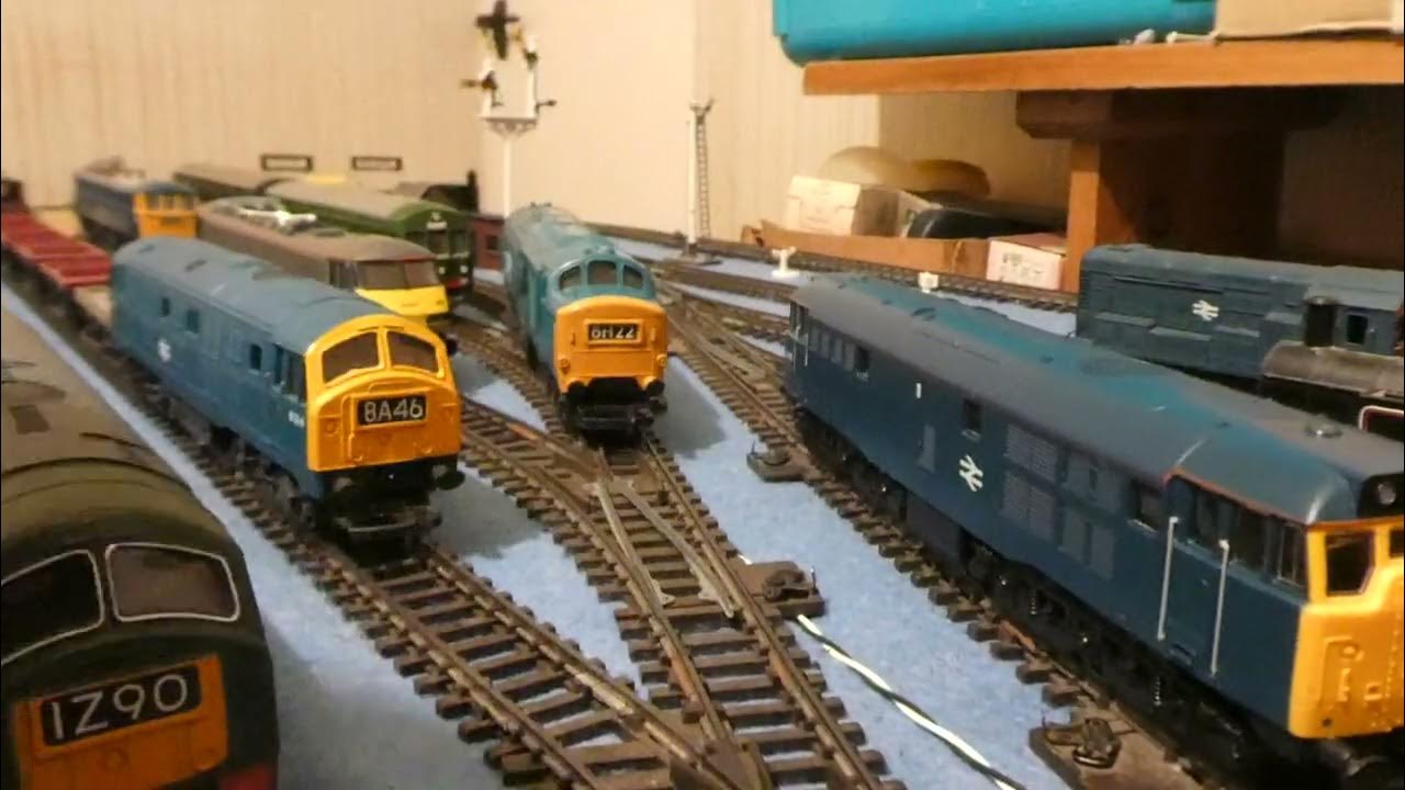 TRIANG MODEL RAILWAY ROLLING STOCK RUN ONE 130223 YouTube