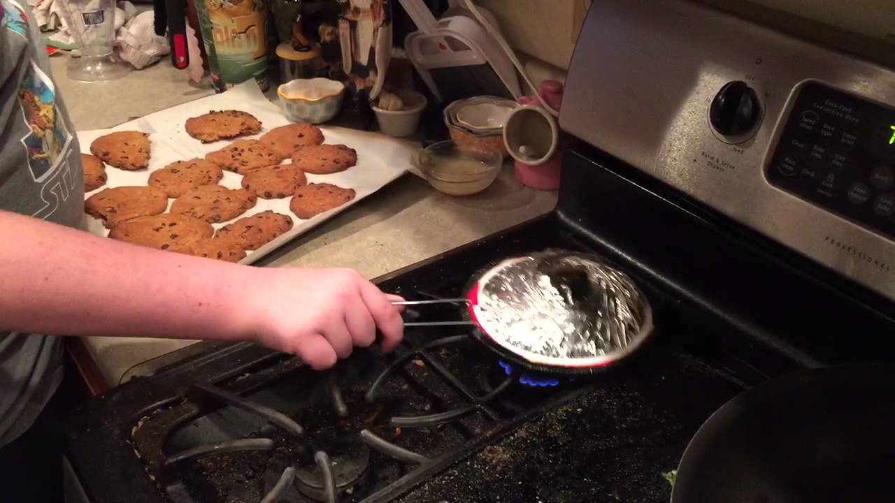 Sams attempt at jiffy pop on a dirty stove please work YouTube