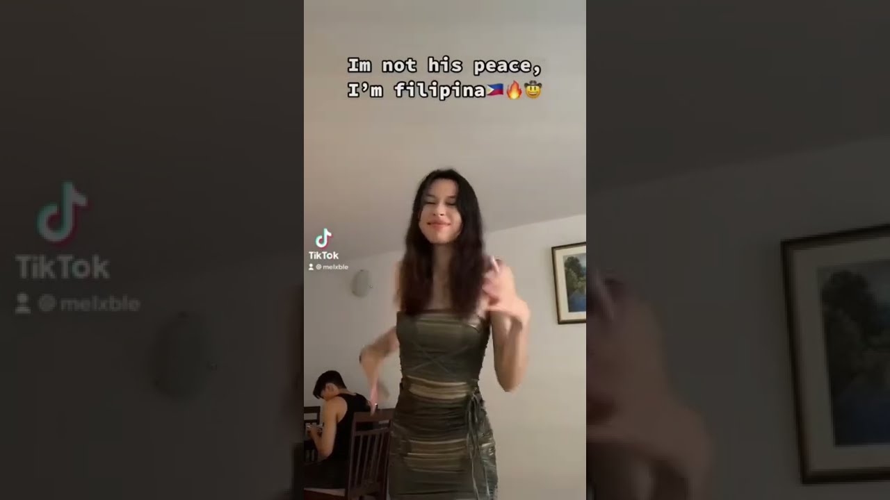 Filipina Girlfriend Dances In Front Of Korean Boyfriend 🇰🇷/🇵🇭 [Korean & Filpina COUPLE]