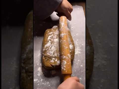 بسكوت الزنجبيل على كثر ما شفته الفترة الماضية اشتهيت اسويه افراح الغامدي