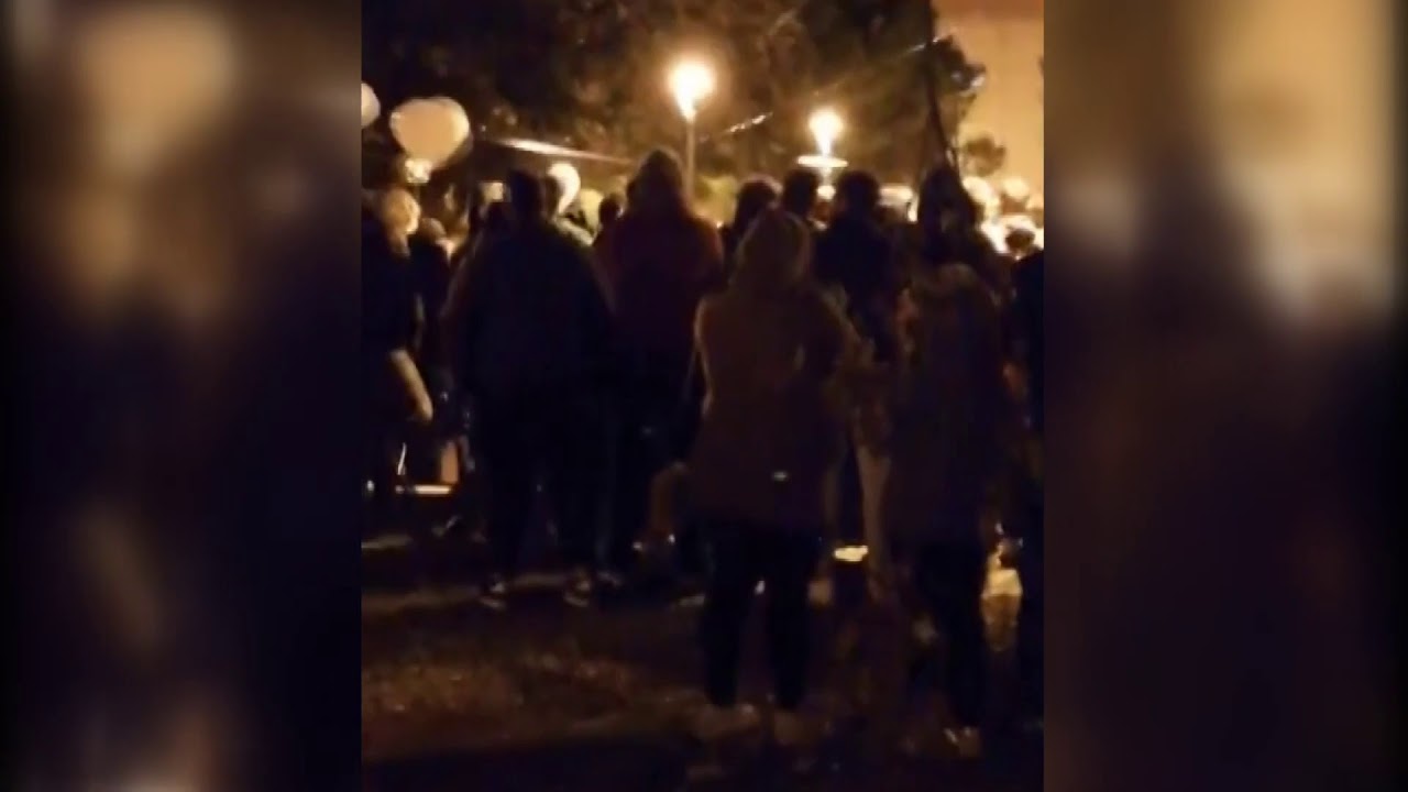 Taranto, l'ultimo saluto al bambino di 11 anni morto per linfoma