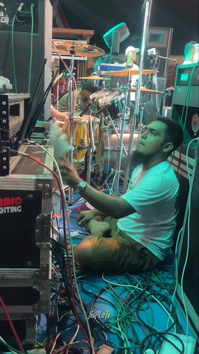 ARI JENGGOT TERHIPNOTIS KENDANG CAK MET