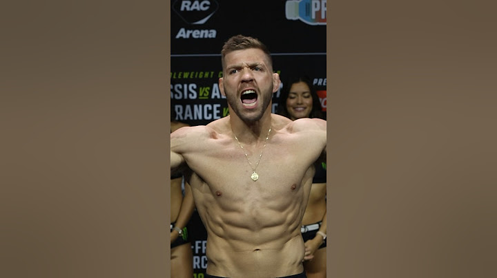 Dricus Du Plessis Weigh-In vs Israel Adesanya at UFC 305.