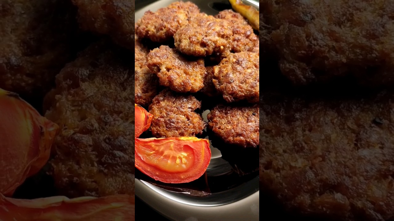 En basit Fırında Köfte ???? #köfte #fırındaköfte #yemektarifleri #shorts #domates #sos #recipes