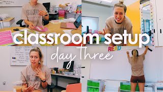 CLASSROOM SETUP DAY THREE | redoing bulletin boards, laminating decor, & setting up my mirror