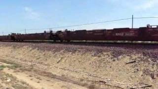 BNSF 4923 empty intermodal east [HQ]