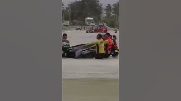 Tropical storm Trami wreaks havoc in Philippines #landslides #floods