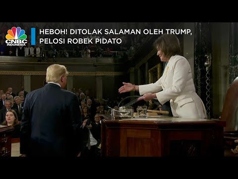 Video: Wanita Yang Menolak Trump Memberi Salam