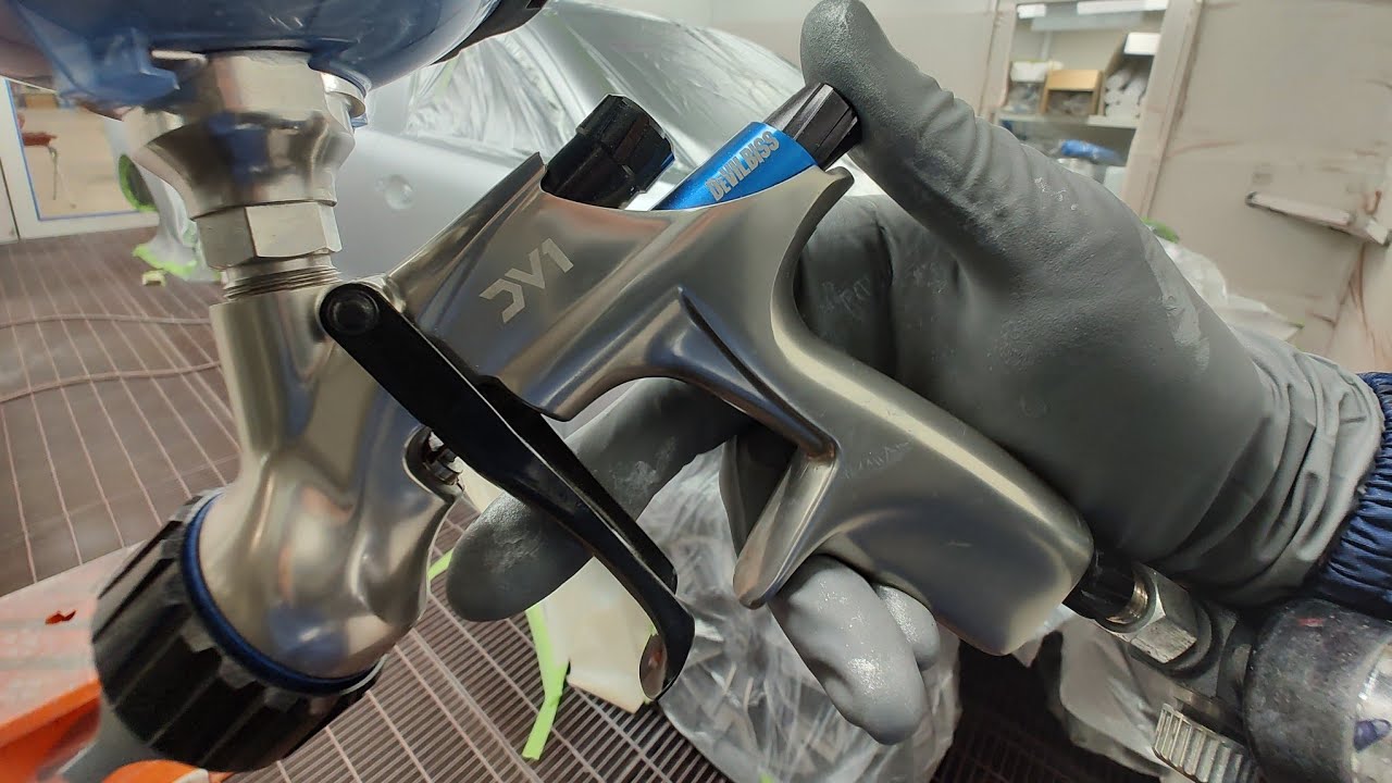 Spraying PPG Envirobase With DV1 Basecoat Gun YouTube