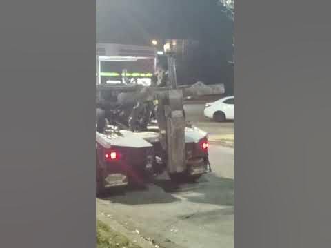 Repo truck waiting on the spotter call #repo #illegal #repotruck #
