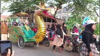 ada jogetan di karnaval desa Kalisalak 2023