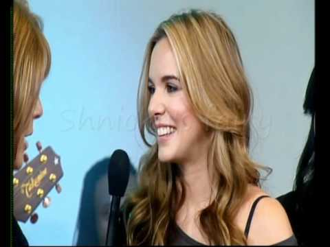 kian-egan-and-wonderland-on-this-morning,-interview-and-not-a-love-song,-25oct-2010