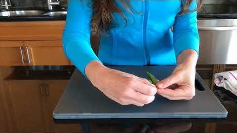 How To Remove Strings From Snap Peas